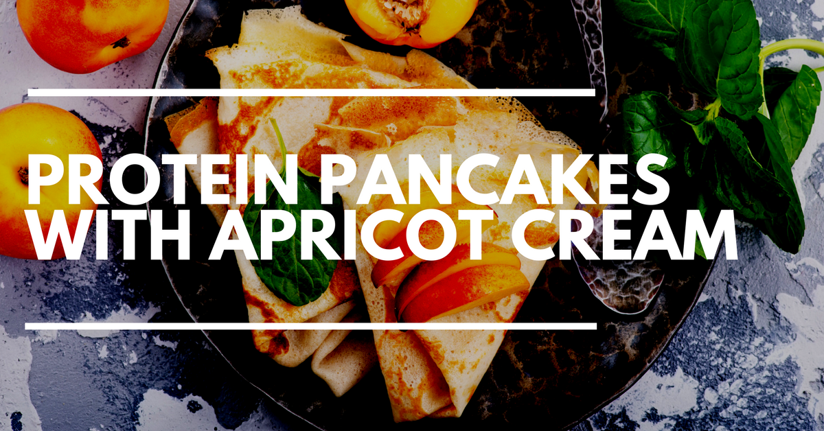 Low-carb high-protein pancakes with apricot cream